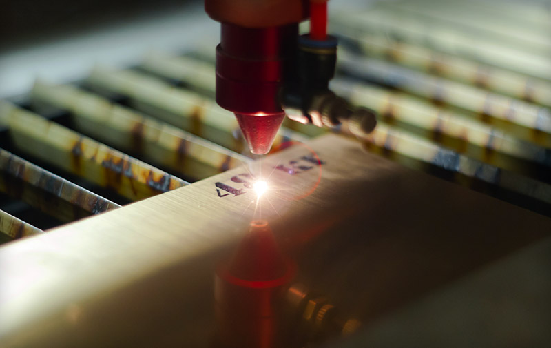 Marcatori laser e a micropercussione